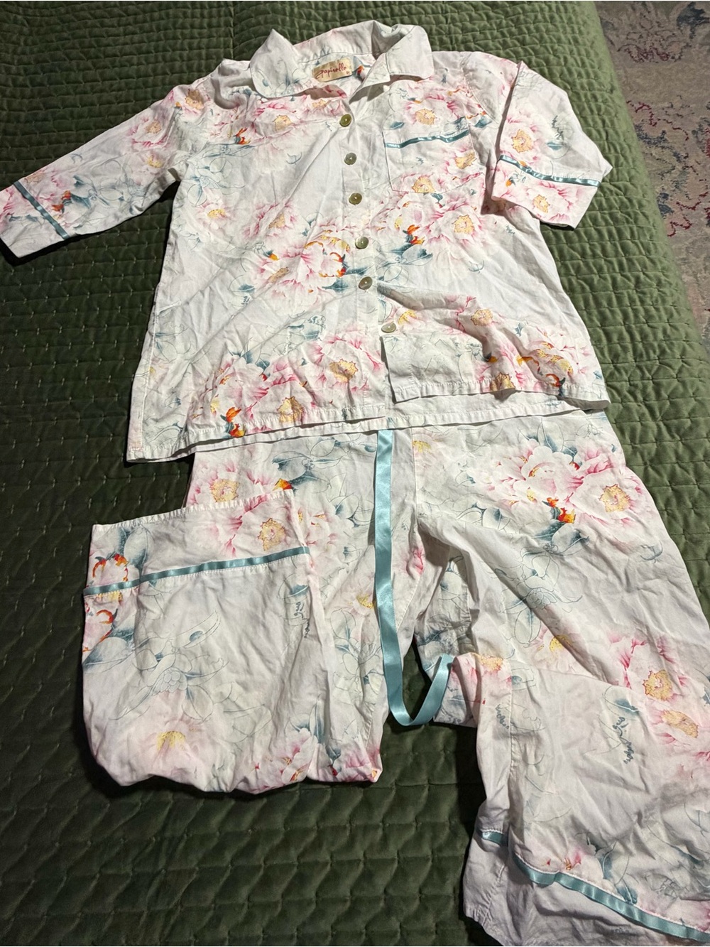 Papinelle pajama capri set pink floral size medium